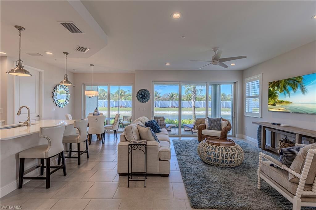2561 Seychelles Dr, Unit 304, Naples, FL 34112 Photo