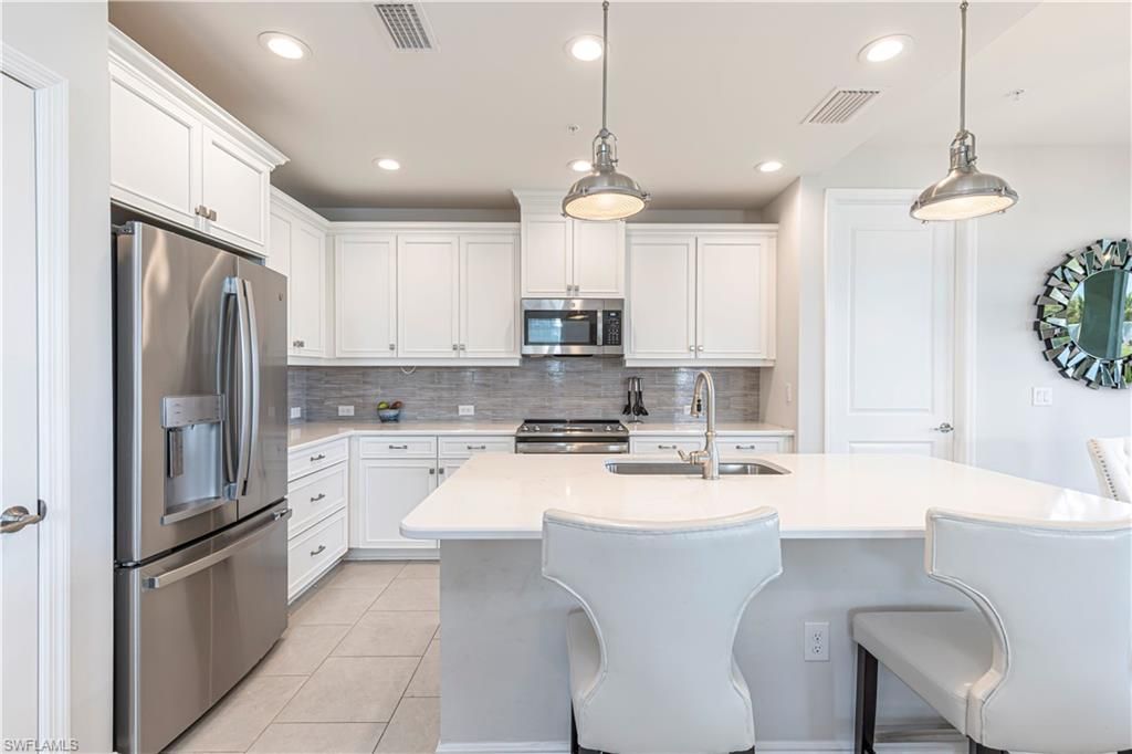 2561 Seychelles Dr, Unit 304, Naples, FL 34112 Photo