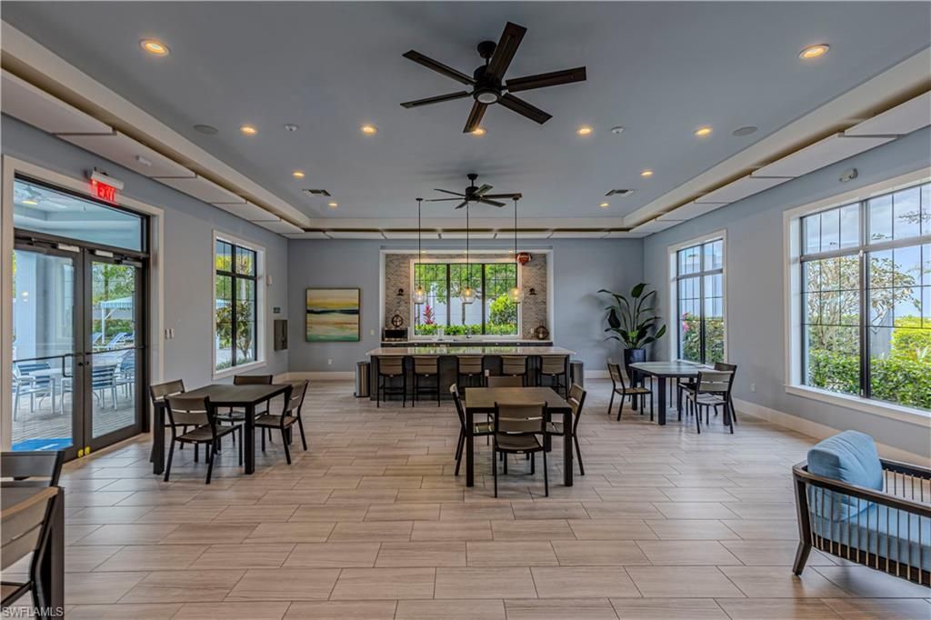 2561 Seychelles Dr, Unit 304, Naples, FL 34112 Photo