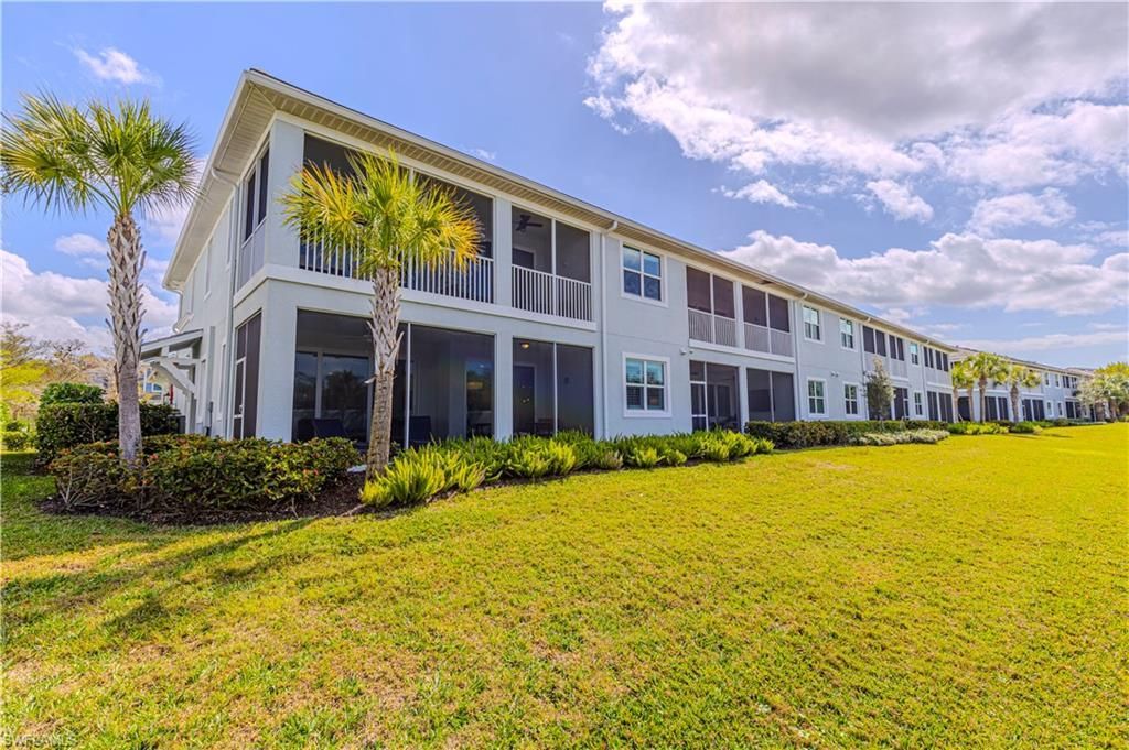 2561 Seychelles Dr, Unit 304, Naples, FL 34112 Photo
