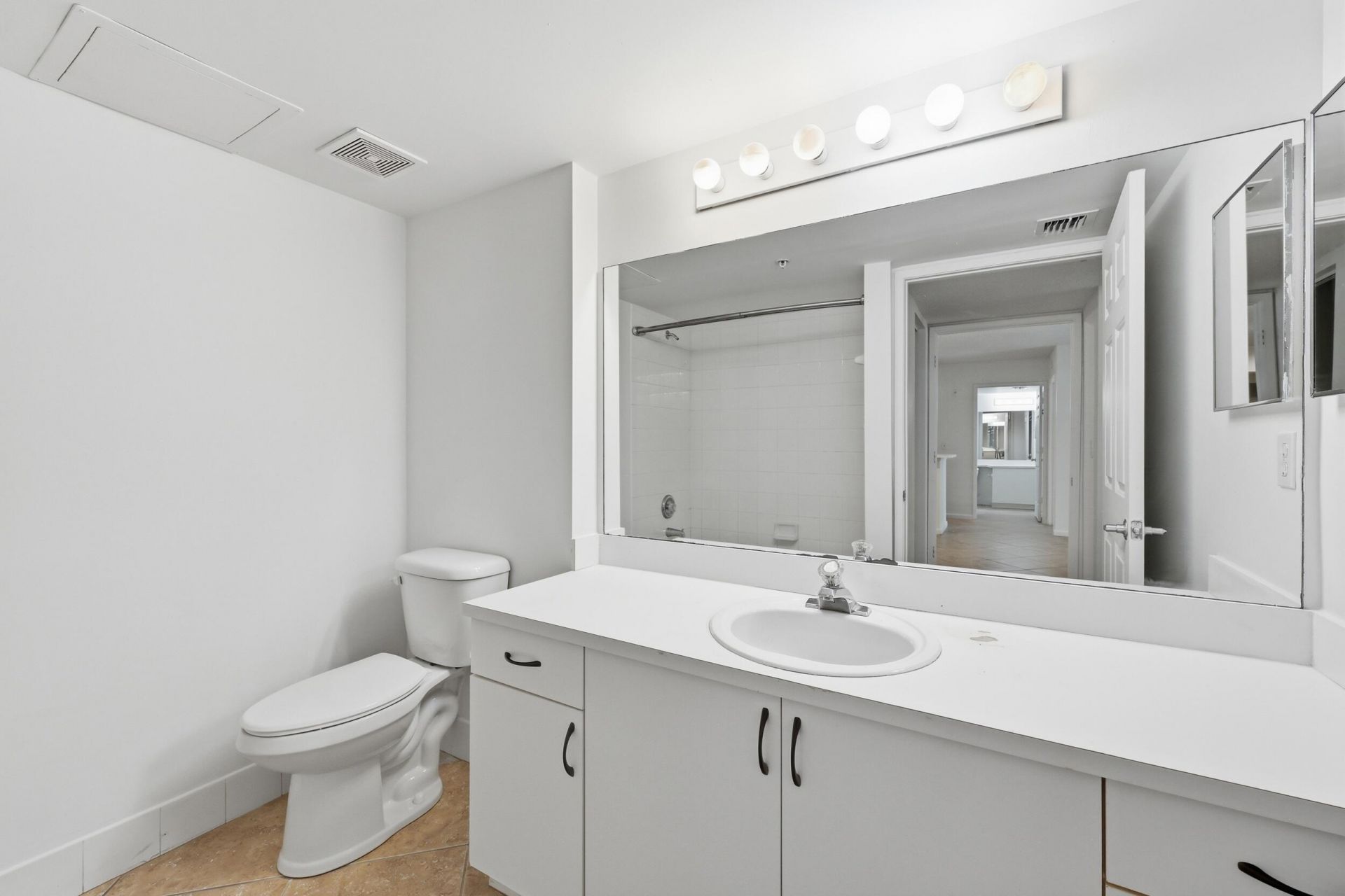 278 Village Boulevard, Unit 8106, Tequesta, FL 33469 Photo