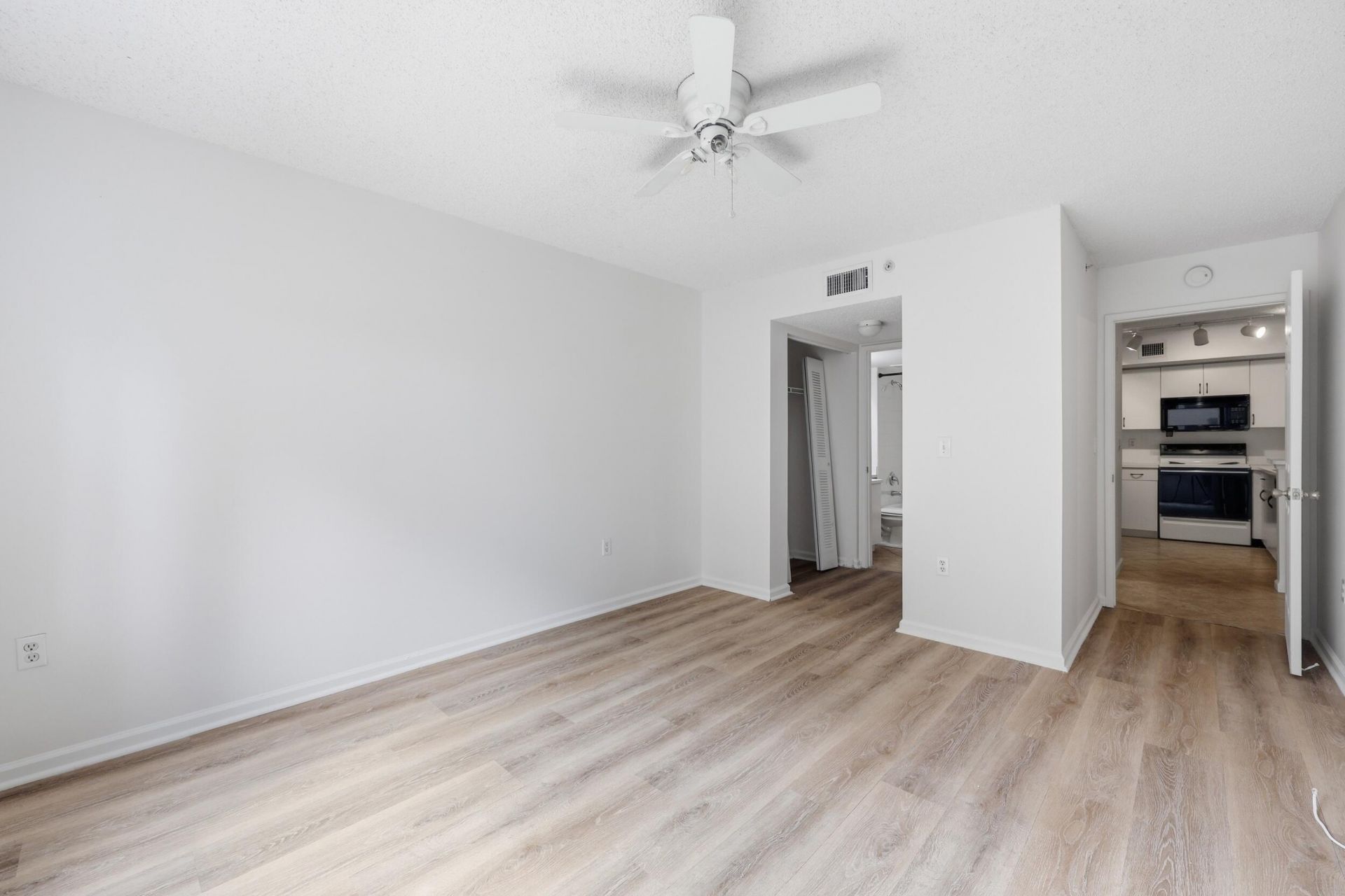 278 Village Boulevard, Unit 8106, Tequesta, FL 33469 Photo