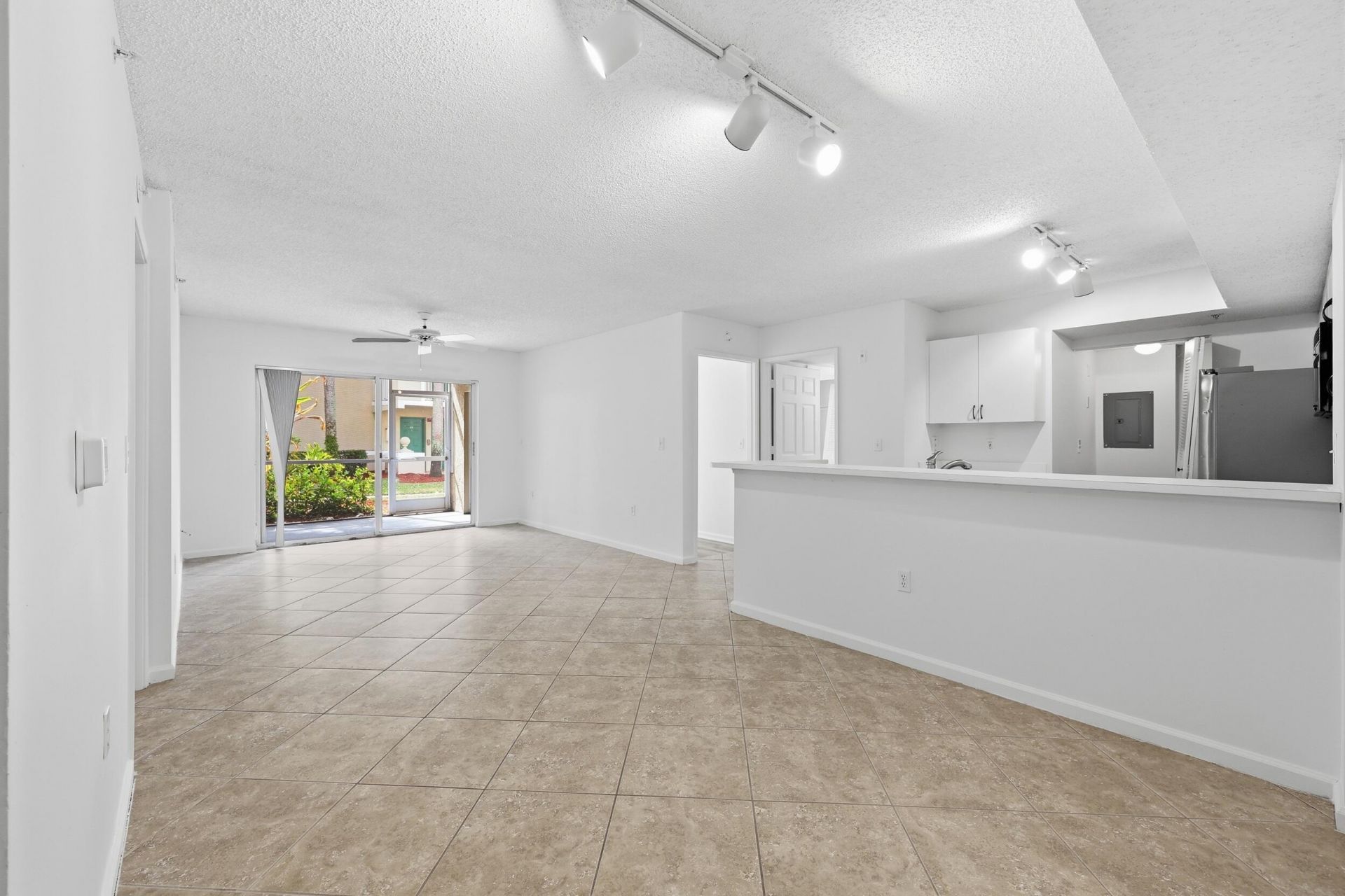 278 Village Boulevard, Unit 8106, Tequesta, FL 33469 Photo