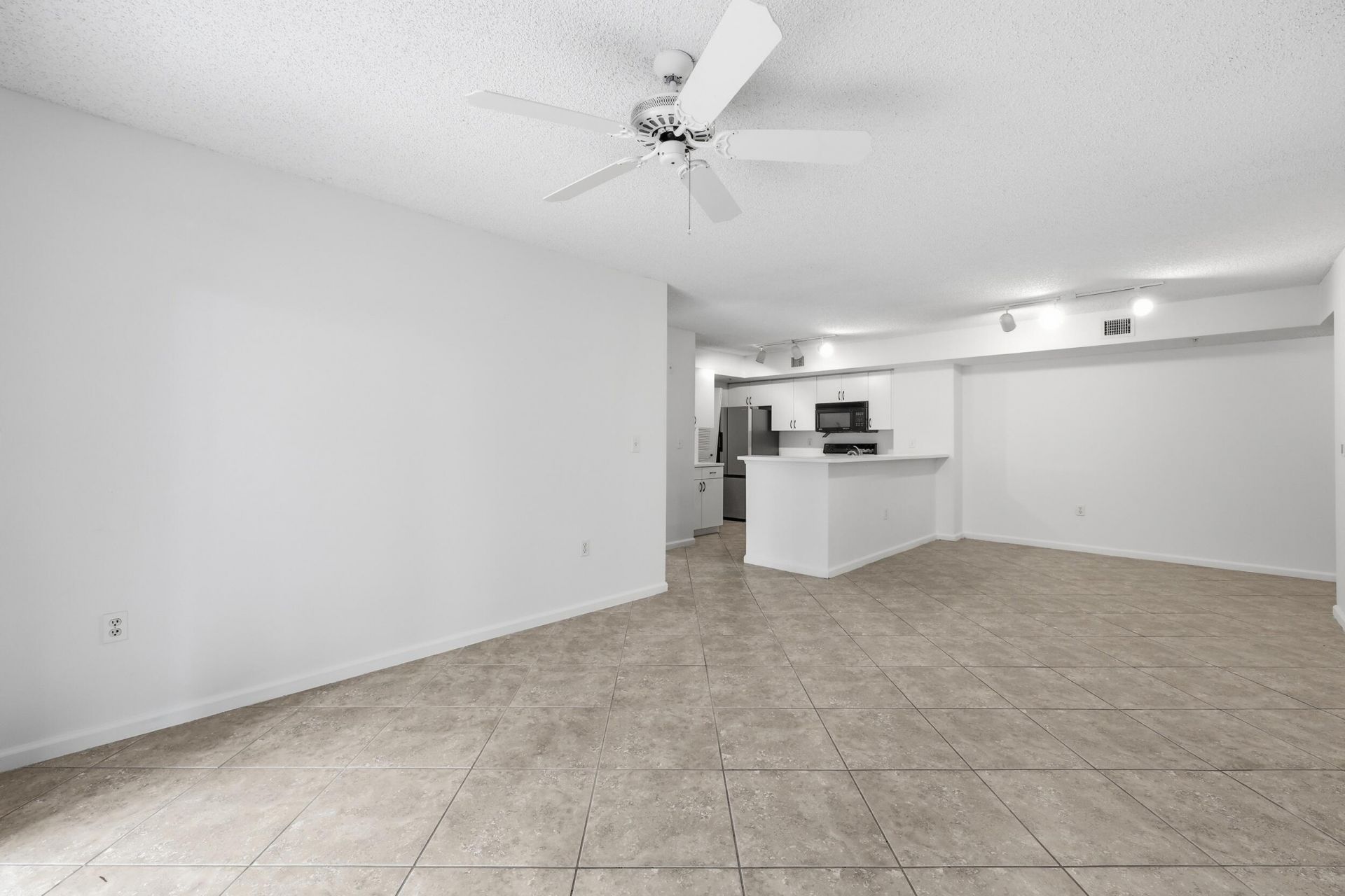 278 Village Boulevard, Unit 8106, Tequesta, FL 33469 Photo