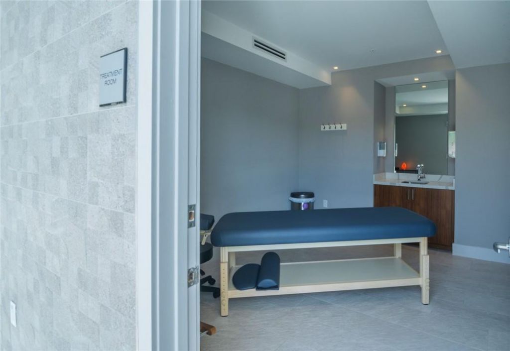1180 N Federal Highway, Unit 1103, Fort Lauderdale, FL 33304 Photo