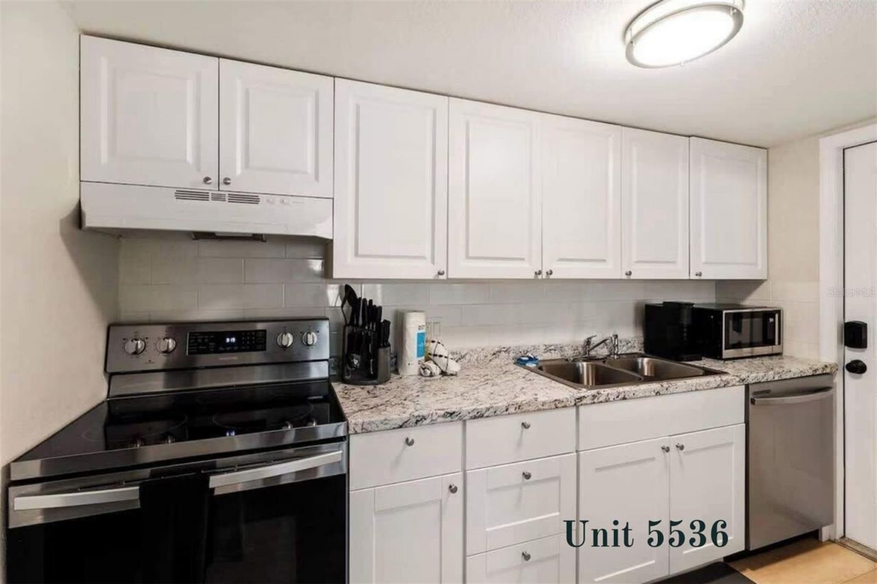 5532 20th Street , Zephyrhills, FL 33542 Photo