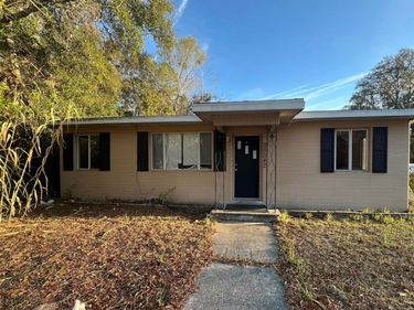 25042 W US HIGHWAY 27 , HIGH SPRINGS, FL 32643