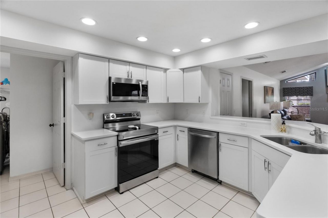 1619 Palace Court, Valrico, FL 33594 Photo