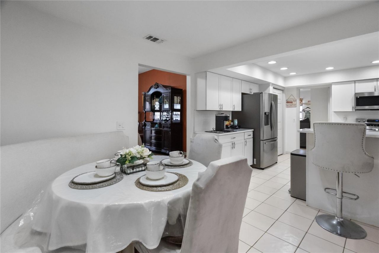 1619 Palace Court, Valrico, FL 33594 Photo