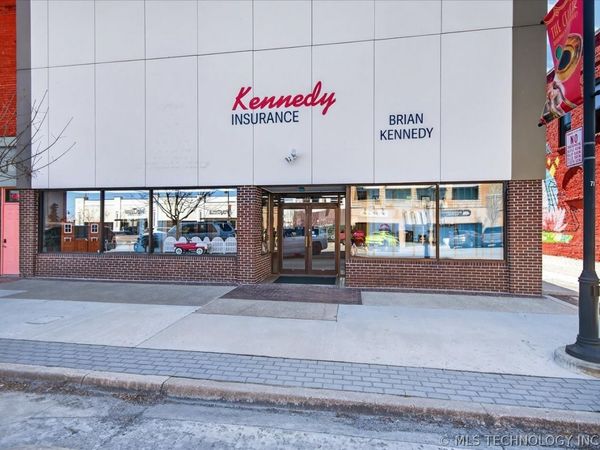 111 SE Frank Phillips Boulevard , Bartlesville, OK 74003