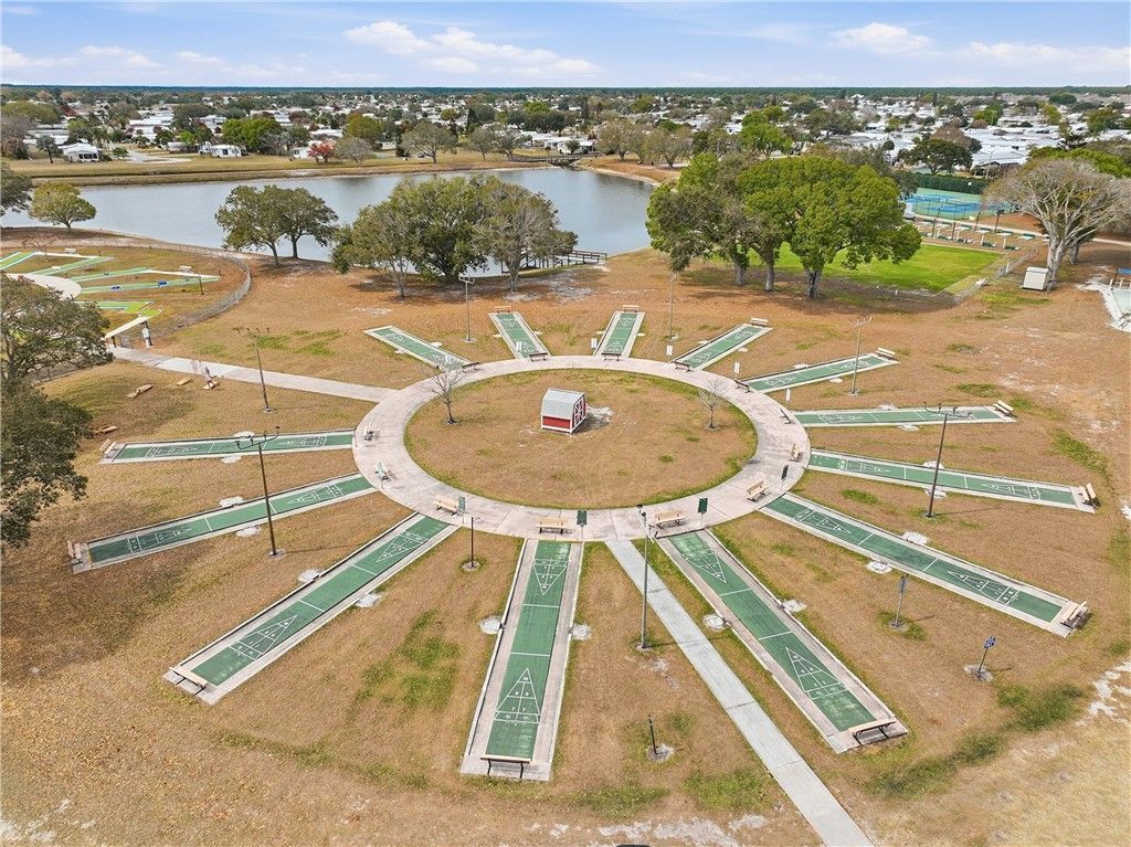 566 Dolphin Circle, Sebastian, FL 32976 Photo