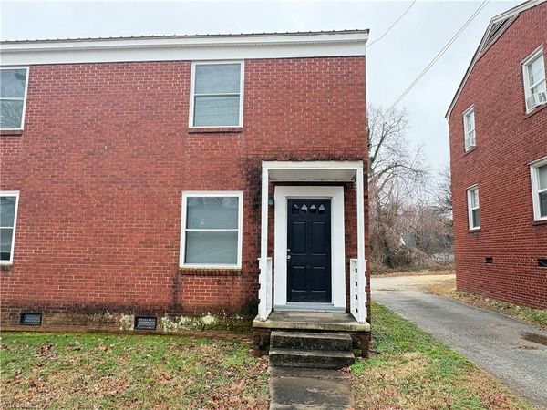 711 Chestnut Drive , Unit B, High Point, NC 27262