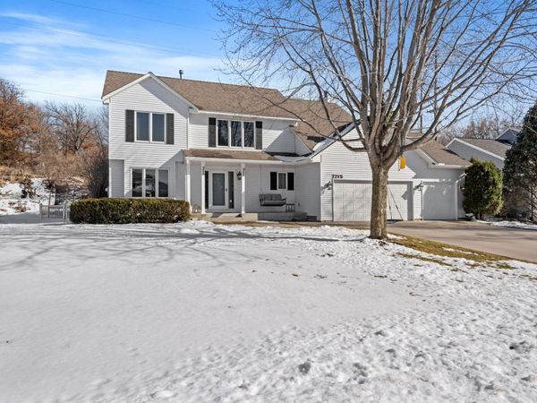 7215 Sunshine Drive, Eden Prairie, MN 55346