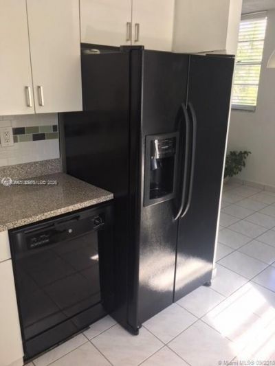 7900 Tatum Waterway Dr , Unit 214, Miami Beach, FL 33141 Photo