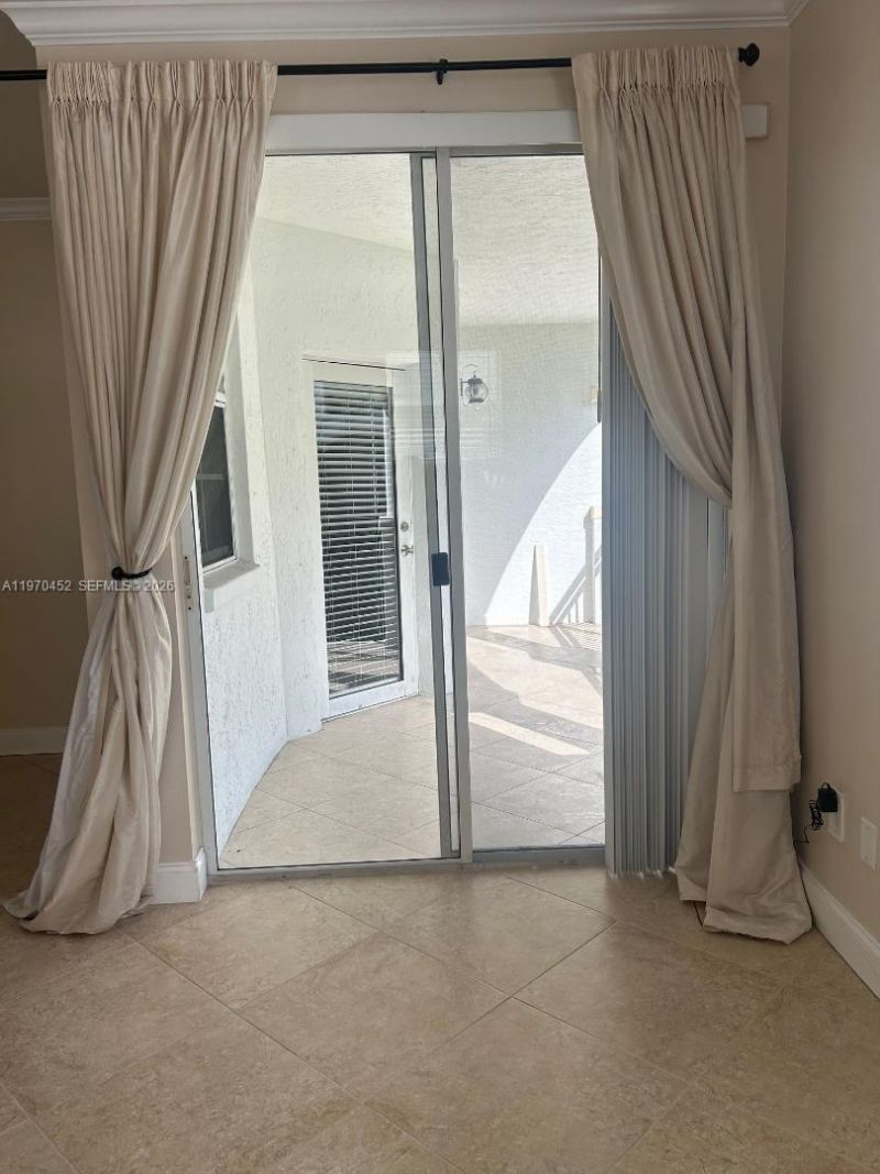 3255 NE 184th St, Unit 12215, Aventura, FL 33160 Photo