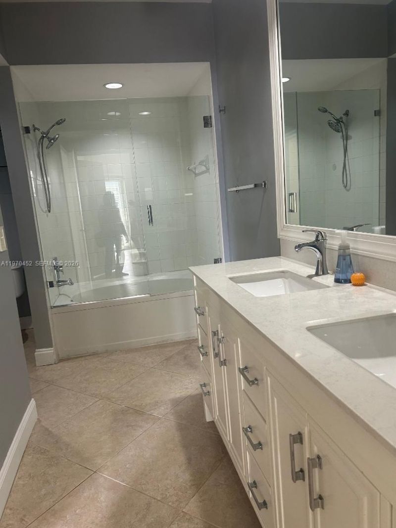 3255 NE 184th St, Unit 12215, Aventura, FL 33160 Photo