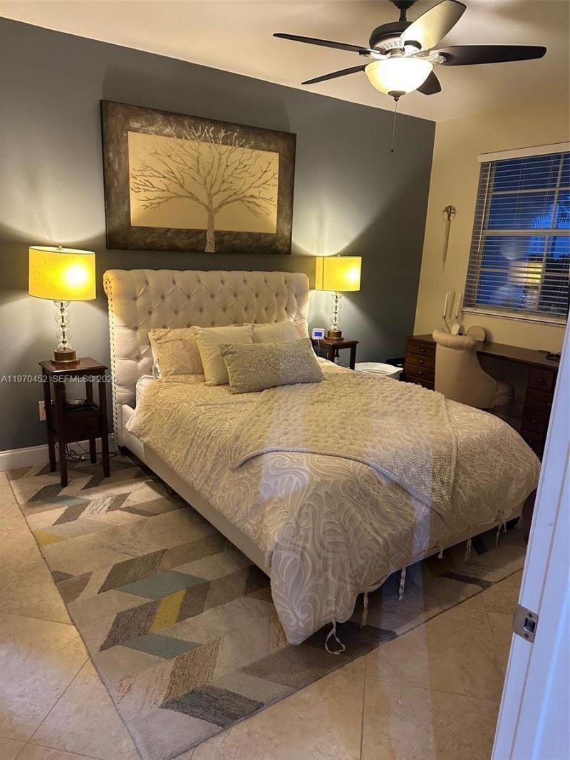 3255 NE 184th St, Unit 12215, Aventura, FL 33160 Photo