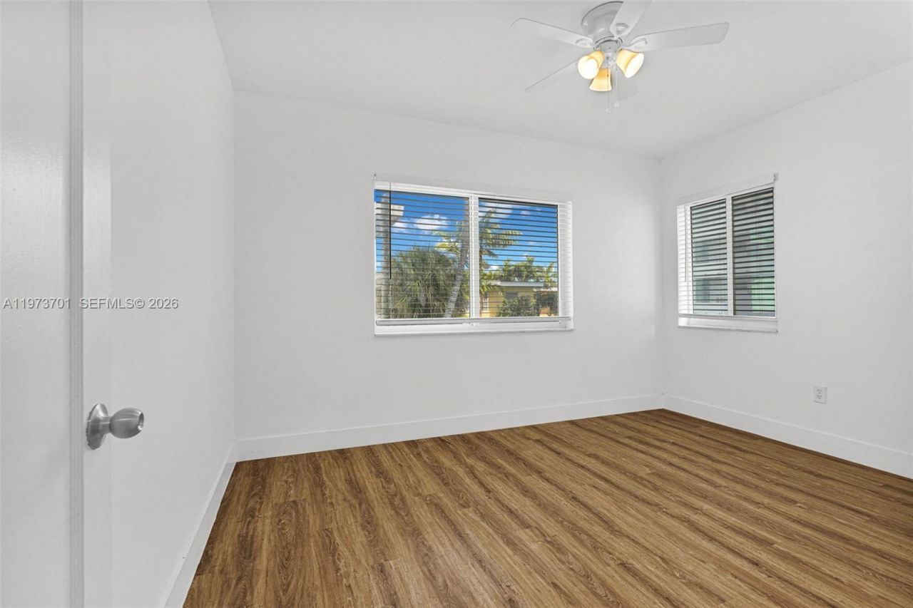 319 80th St , Unit 8, Miami Beach, FL 33141 Photo