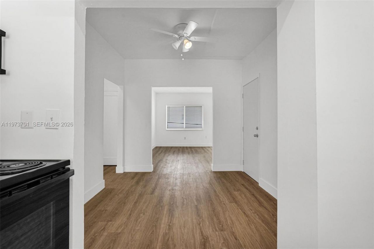 319 80th St , Unit 8, Miami Beach, FL 33141 Photo