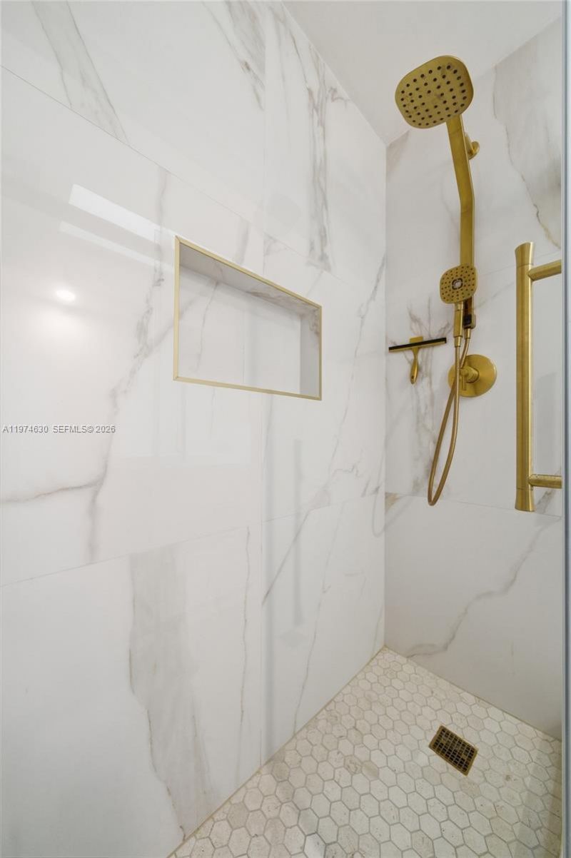 3785 NE 209th Ter, Aventura, FL 33180 Photo