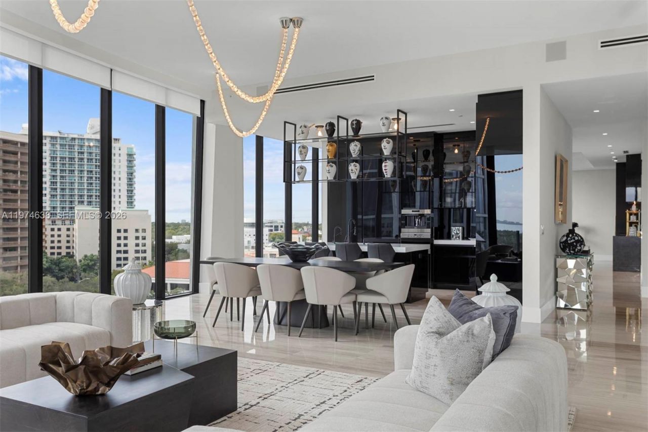 2821 S Bayshore Dr , Unit 8A, Coconut Grove, FL 33133 Photo