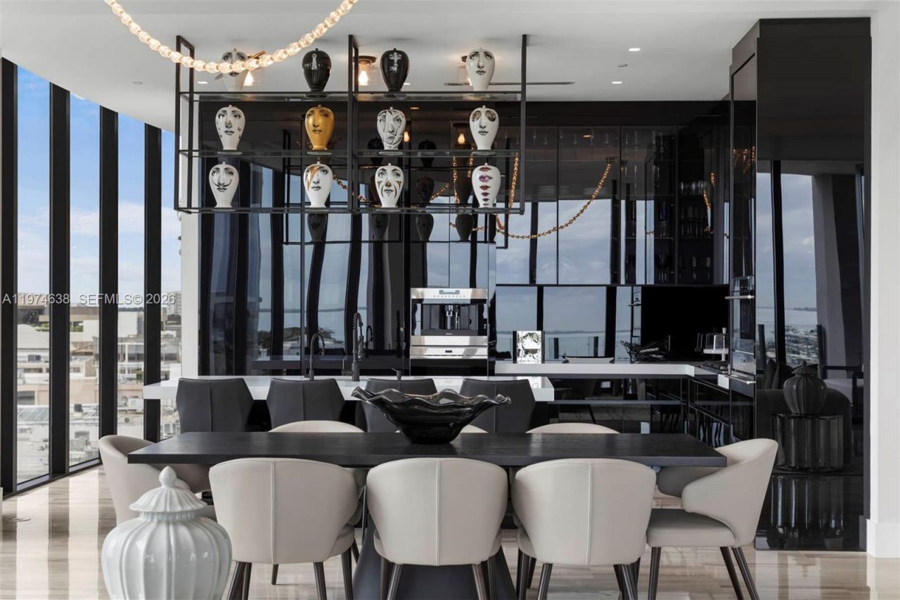 2821 S Bayshore Dr , Unit 8A, Coconut Grove, FL 33133 Photo