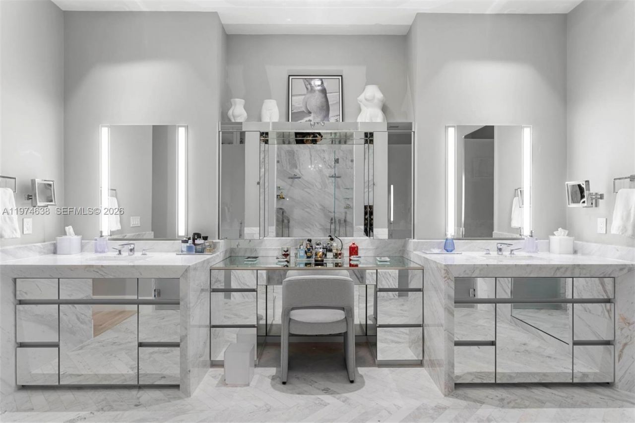 2821 S Bayshore Dr , Unit 8A, Coconut Grove, FL 33133 Photo