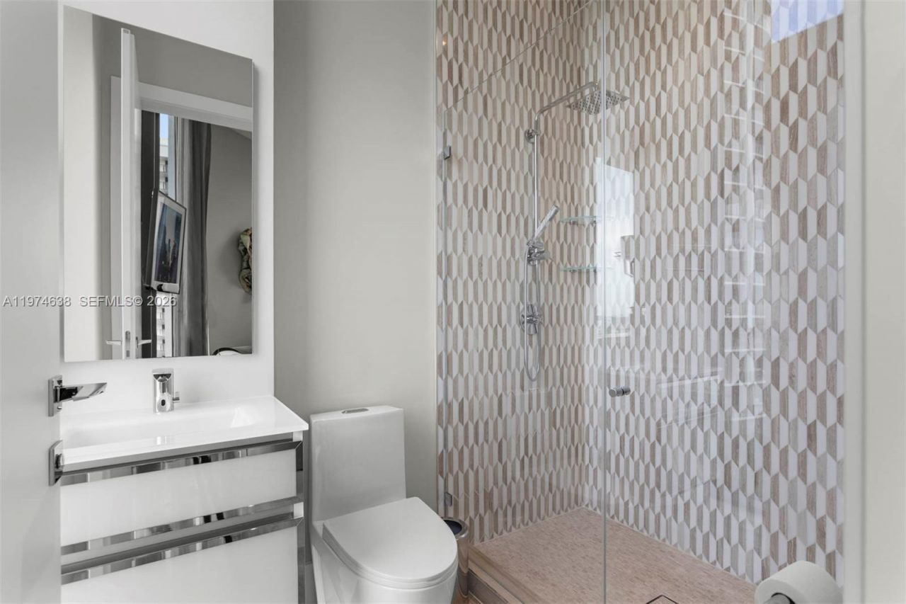 2821 S Bayshore Dr , Unit 8A, Coconut Grove, FL 33133 Photo