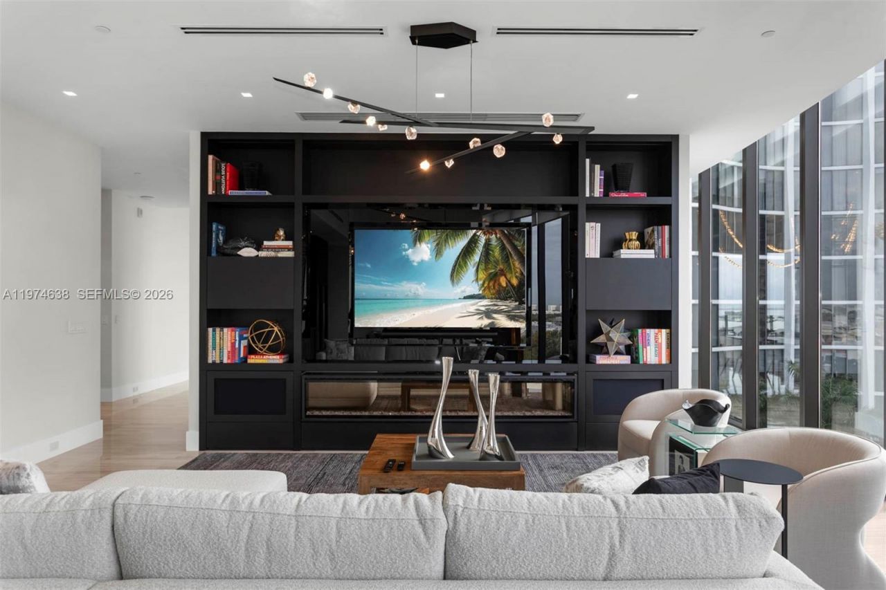 2821 S Bayshore Dr , Unit 8A, Coconut Grove, FL 33133 Photo