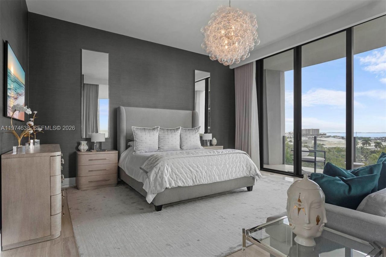 2821 S Bayshore Dr , Unit 8A, Coconut Grove, FL 33133 Photo