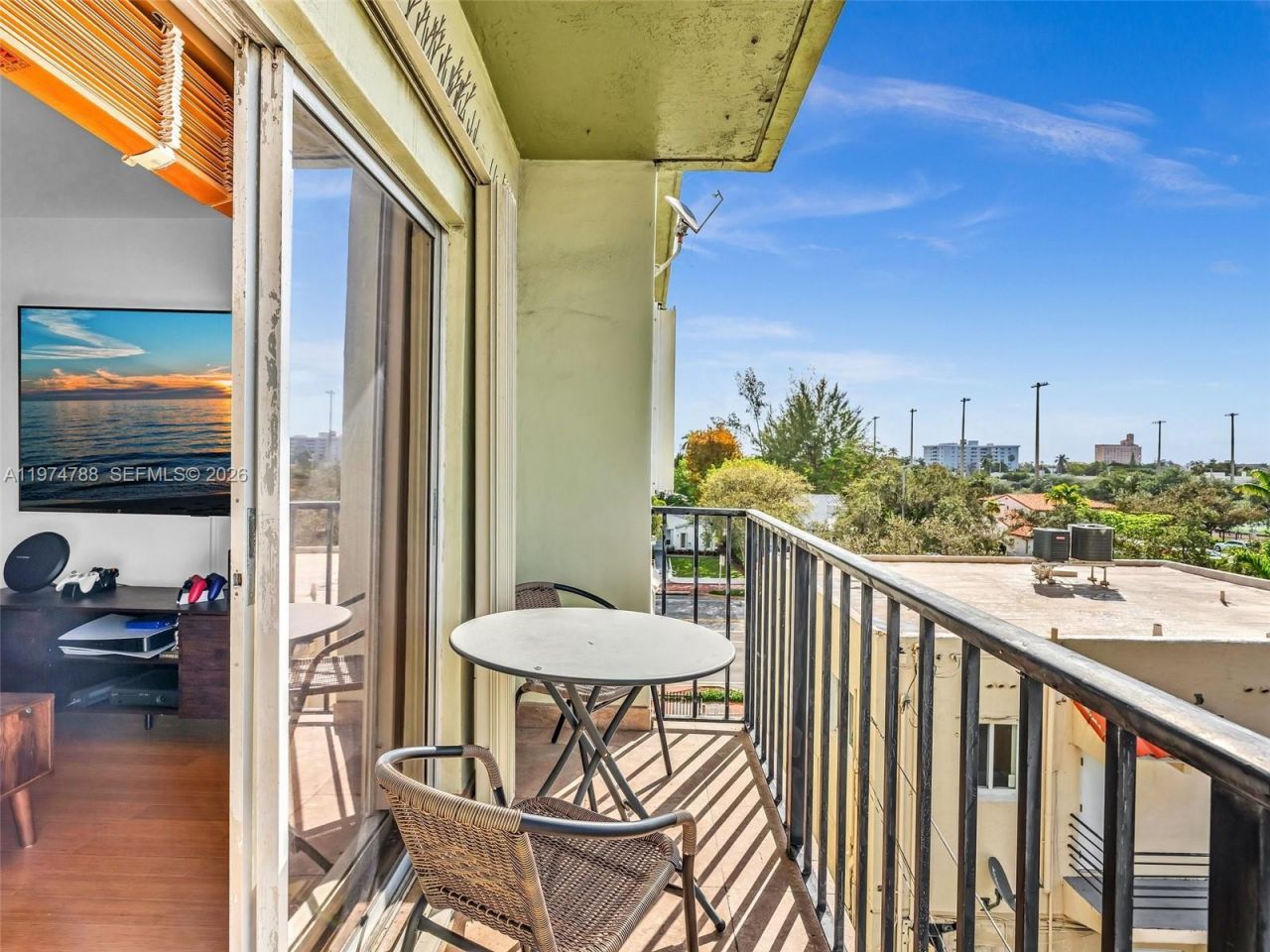 1236 Alton Rd, Unit 402, Miami Beach, FL 33139 Photo