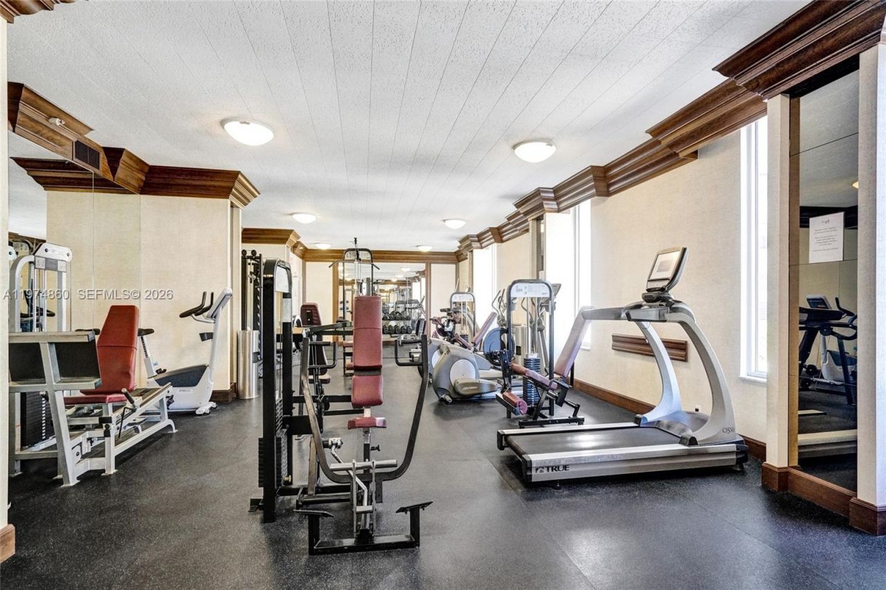 5 Island Ave, Unit 2C, Miami Beach, FL 33139 Photo