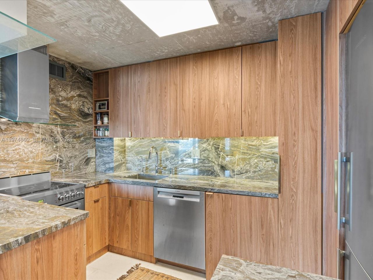 5 Island Ave, Unit 2C, Miami Beach, FL 33139 Photo