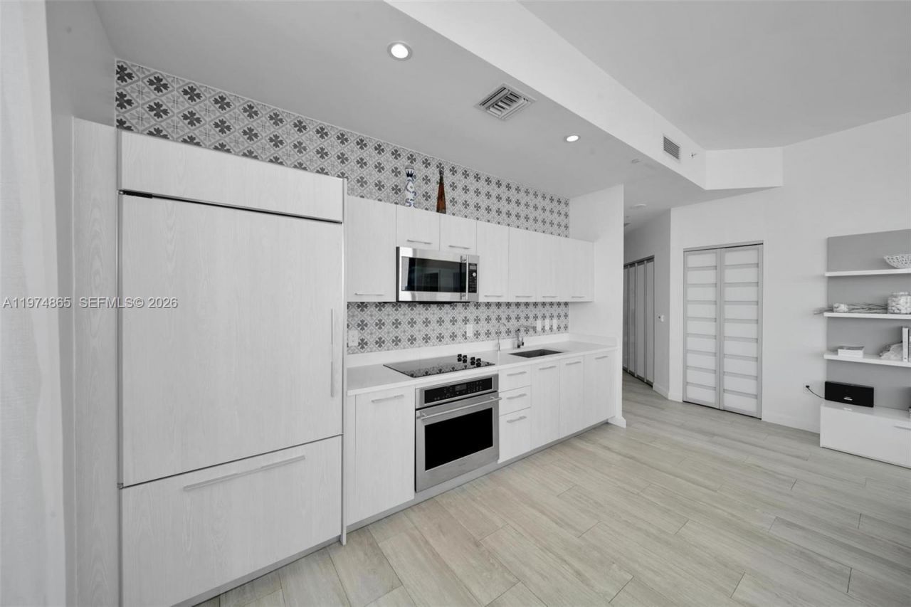 55 SW 9th St , Unit 4406, Miami, FL 33130 Photo