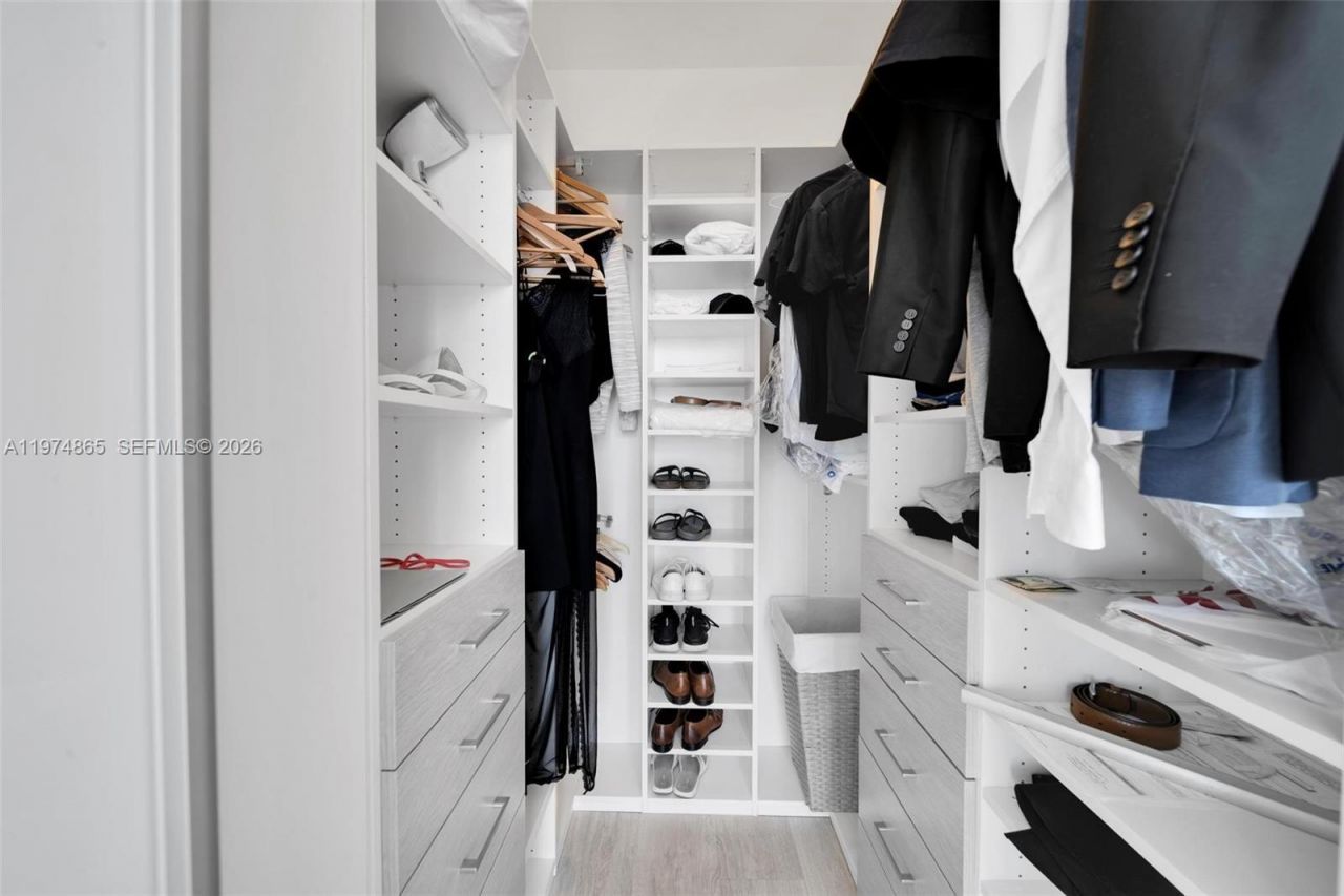 55 SW 9th St , Unit 4406, Miami, FL 33130 Photo