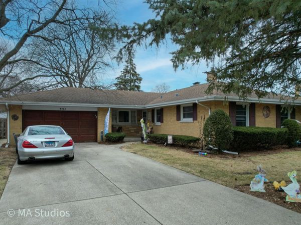 8922 PARKSIDE Avenue , Morton Grove, IL 60053