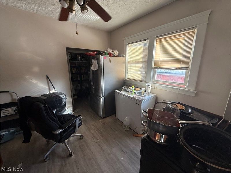 1226 Shriver Avenue NE, Canton, OH 44705 Photo 4