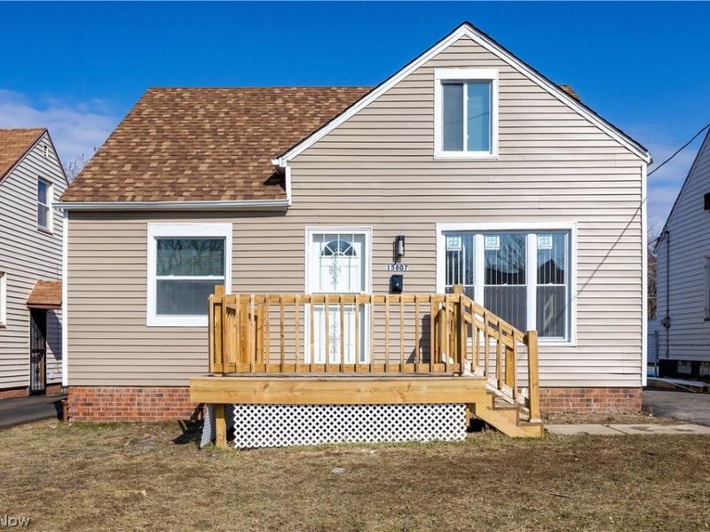 15807 Westview Avenue , Cleveland, OH 44128 Photo 2