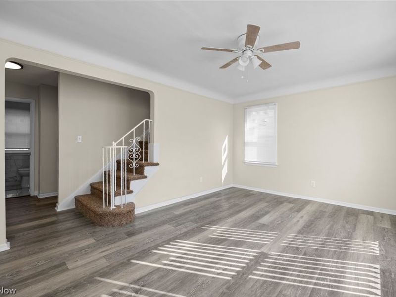 15807 Westview Avenue , Cleveland, OH 44128 Photo 3
