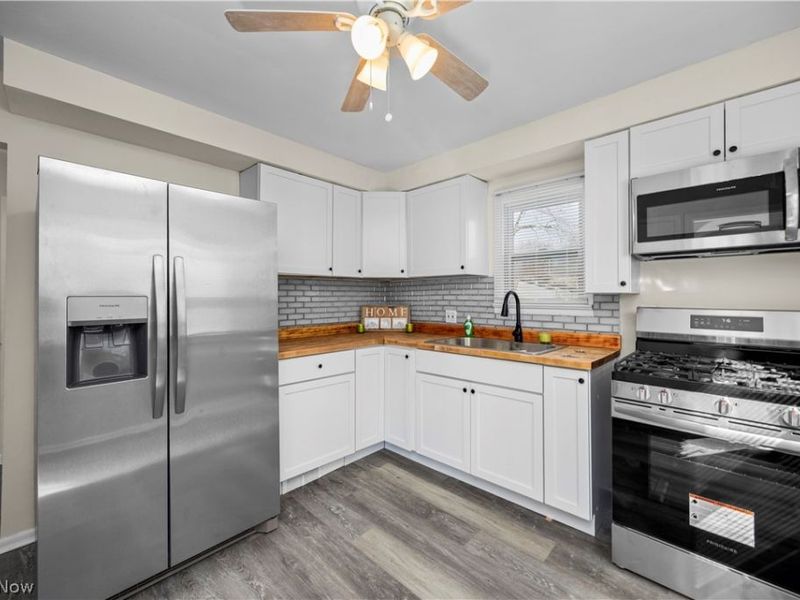 15807 Westview Avenue , Cleveland, OH 44128 Photo 8