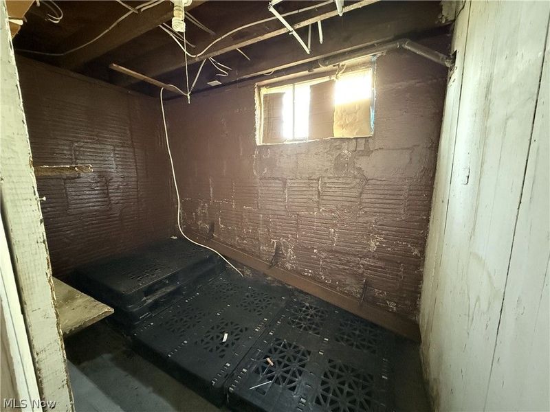 837 Eastland Avenue , Akron, OH 44305 Photo 34