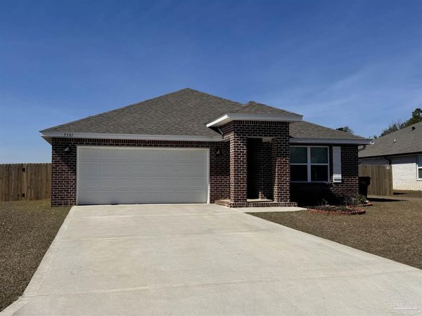 5581 Silverbell Dr, Milton, FL 32583