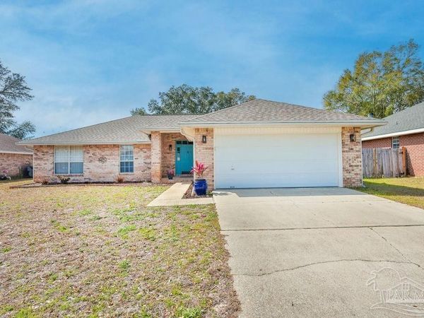 6935 Kapok Dr, Milton, FL 32583