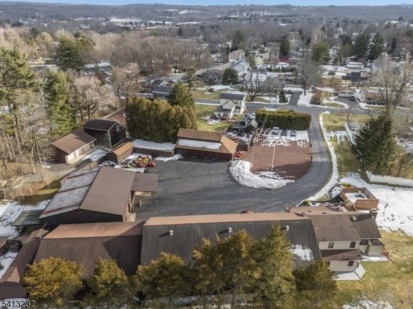 5 Larison Ln, East Amwell, NJ 08551