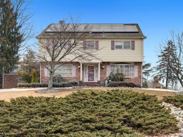 403 Roberts Ln, Scotch Plains, NJ 07076