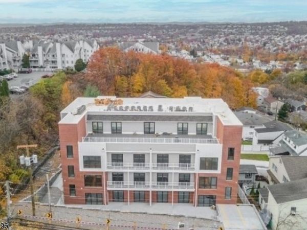 318 Dixon Ave, Unit 505, Paterson, NJ 07501