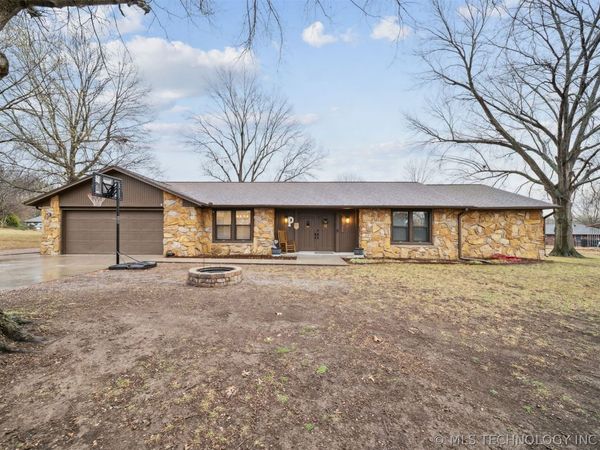 24465 S Orange Cove, Claremore, OK 74019