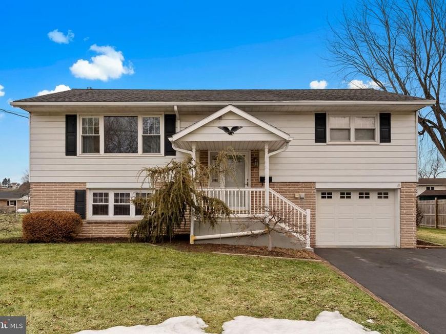 347 Fry Avenue, Robesonia, PA 19551 Main Photo