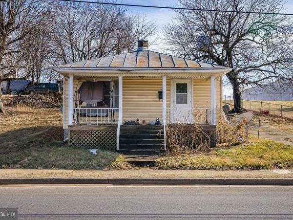 1012 E MAIN STREET , LURAY, VA 22835