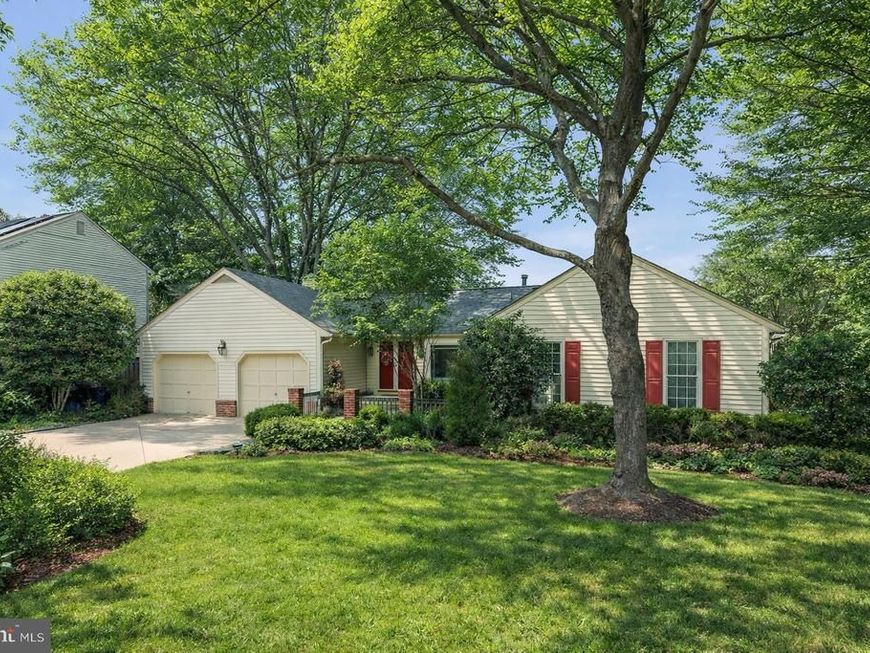 9201 Copenhaver Drive, Potomac, MD 20854 Main Photo